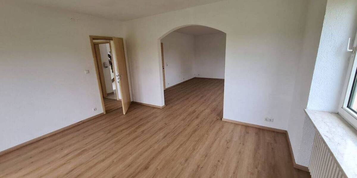 Mehrfamilienhaus, Wohnhaus Sulzbach-Rosenberg Unterschwaig - 8 Zimmer, 250 m&sup2;, 2.060&euro; | Angebot:25731923
