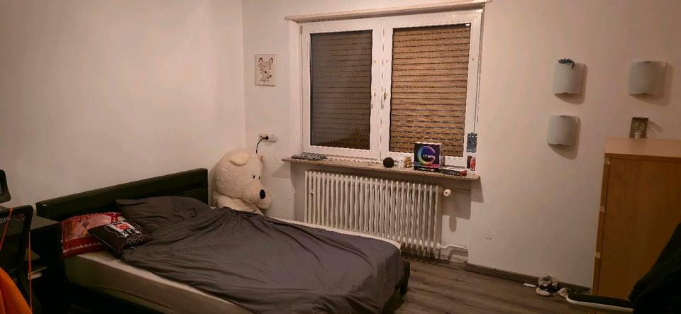 Etagenwohnung Ravenstein - 4.5 Zimmer, 100 m&sup2;, 1.050&euro; | Angebot:26639168