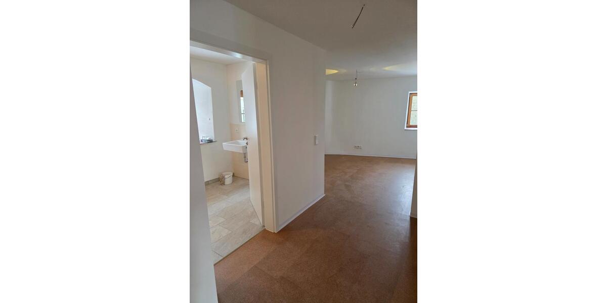 Etagenwohnung Greding - 2 Zimmer, 87 m&sup2;, 890&euro; | Angebot:24335382