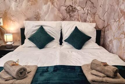 Voll möblierte 2-Zimmer-Whg im Zentrum von Cottbus-3 Personen(II) 2 zimmer