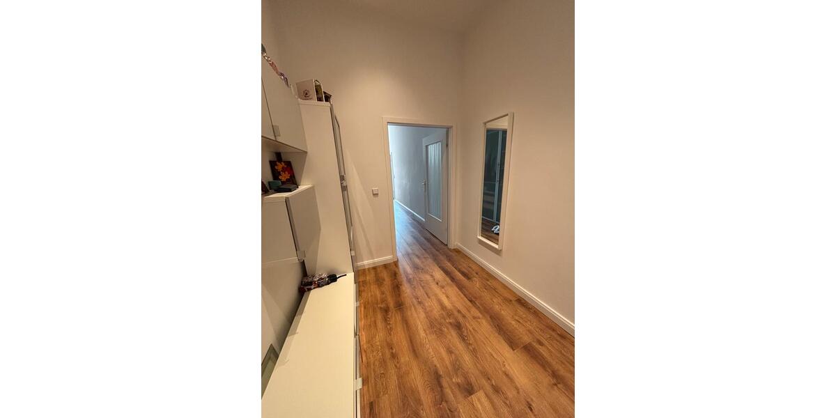Etagenwohnung Mittweida - 1 Zimmer, 60 m&sup2;, 450&euro; | Angebot:26335107