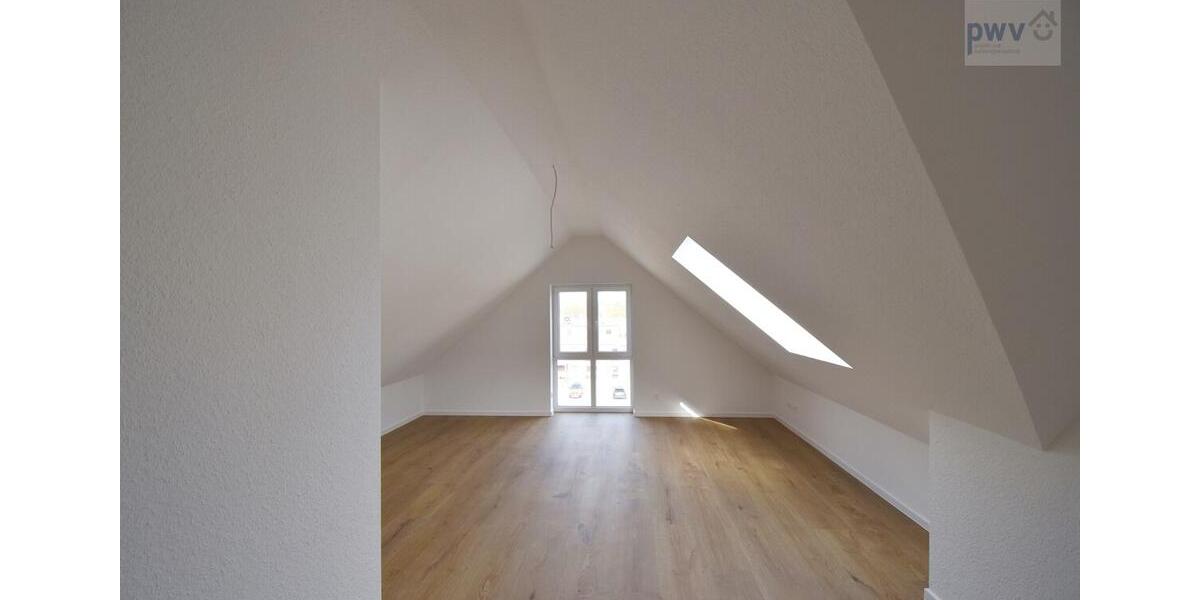 Dachgeschoßwohnung Aurich Egels und Wallinghausen - 3 Zimmer, 98 m&sup2;, 1.190&euro; | Angebot:26545442