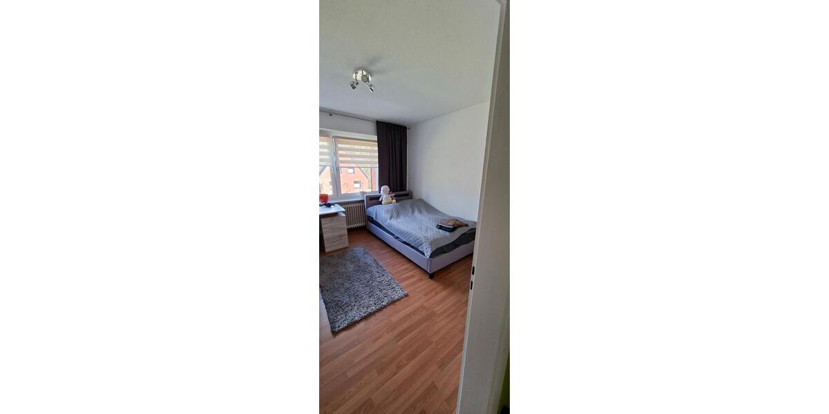 Etagenwohnung Itzehoe - 3 Zimmer, 86 m&sup2;, 820&euro; | Angebot:26479627