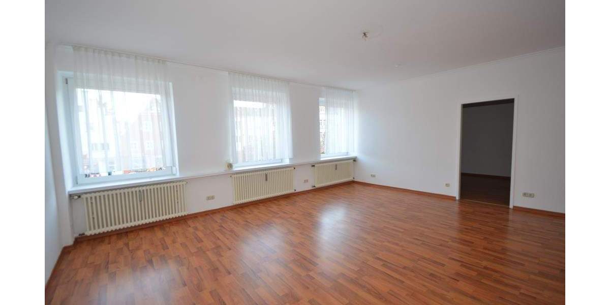 Gewerbeobjekt Neumarkt Altenhof - 4 Zimmer, 111 m&sup2;, 850&euro; | Angebot:25683027