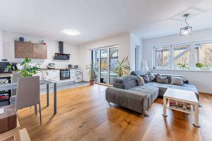 Wohnung Straubing - 2 Zimmer, 71 m&sup2;, 790&euro; | Angebot:26956271