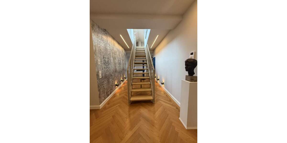 Etagenwohnung Wiesbaden (City-Ost) Ost) - 4 Zimmer, 181 m&sup2;, 3.760&euro; | Angebot:24638175