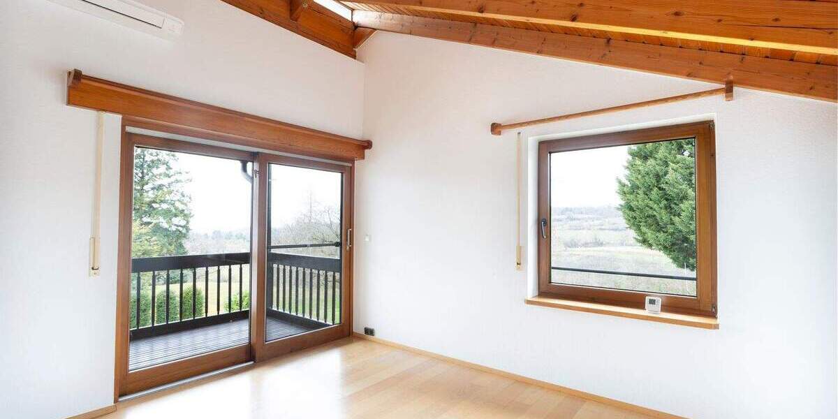 Mehrfamilienhaus, Wohnhaus Kippenheim - Schmieheim Schmieheim - 5 Zimmer, 190 m&sup2;, 1.900&euro; | Angebot:25140981