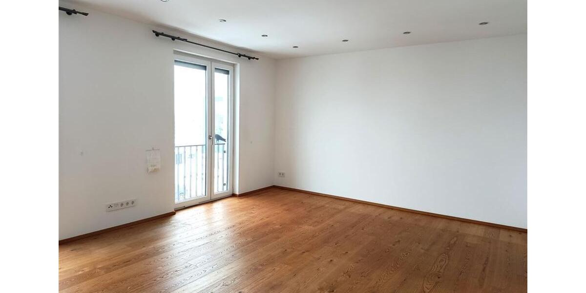Etagenwohnung Zwenkau - 3 Zimmer, 108 m&sup2;, 1.500&euro; | Angebot:24731217