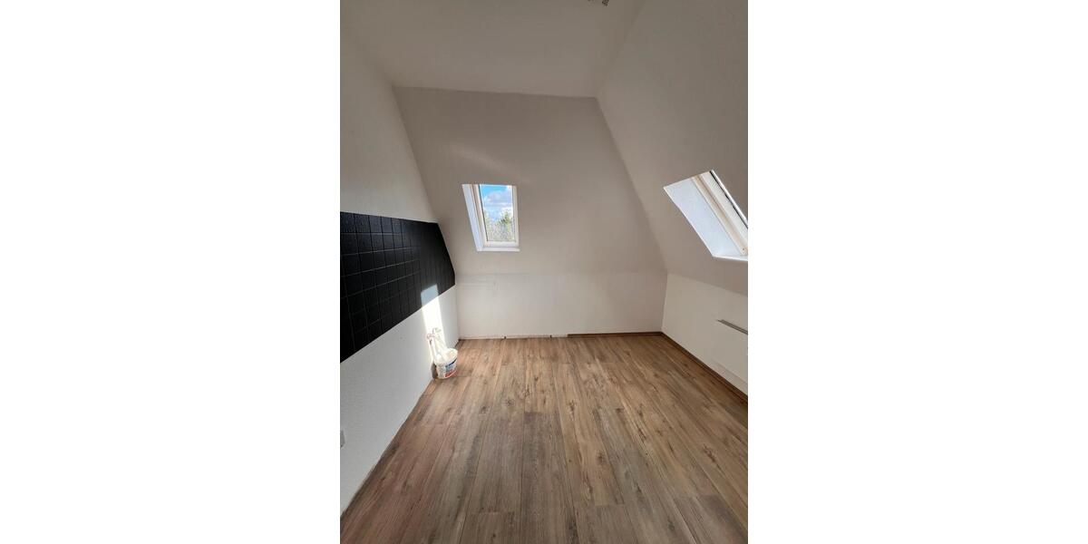 Kleine Wohnung für Alleinstehende in zentraler Lage von Ahlen zimmer