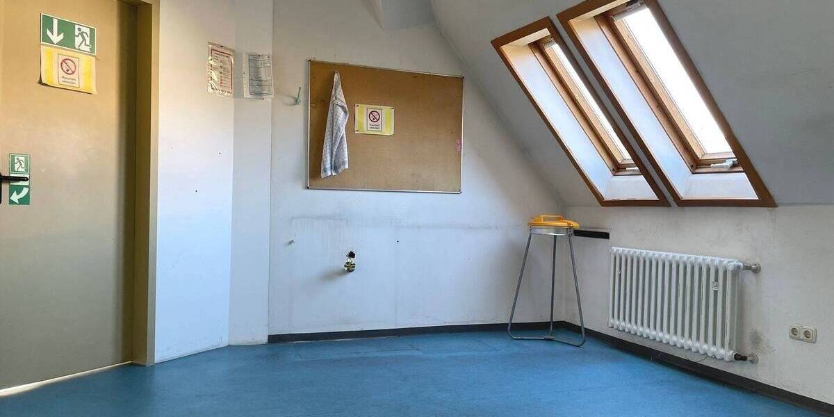 Gewerbeobjekt Bamberg Gereuth - 4 Zimmer, 184 m&sup2;, 1.030&euro; | Angebot:25680555
