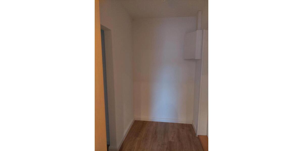 Etagenwohnung Roßwein - 2 Zimmer, 60 m&sup2;, 450&euro; | Angebot:25881003