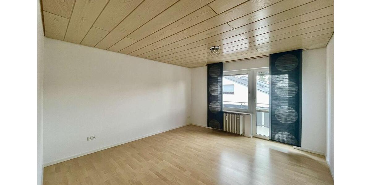 Etagenwohnung Vaihingen an der Enz - 4 Zimmer, 112 m&sup2;, 1.200&euro; | Angebot:25987146