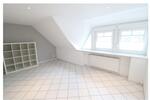 Dachgeschoßwohnung Cloppenburg - 4 Zimmer, 95 m&sup2;, 999&euro; | Angebot:26655642