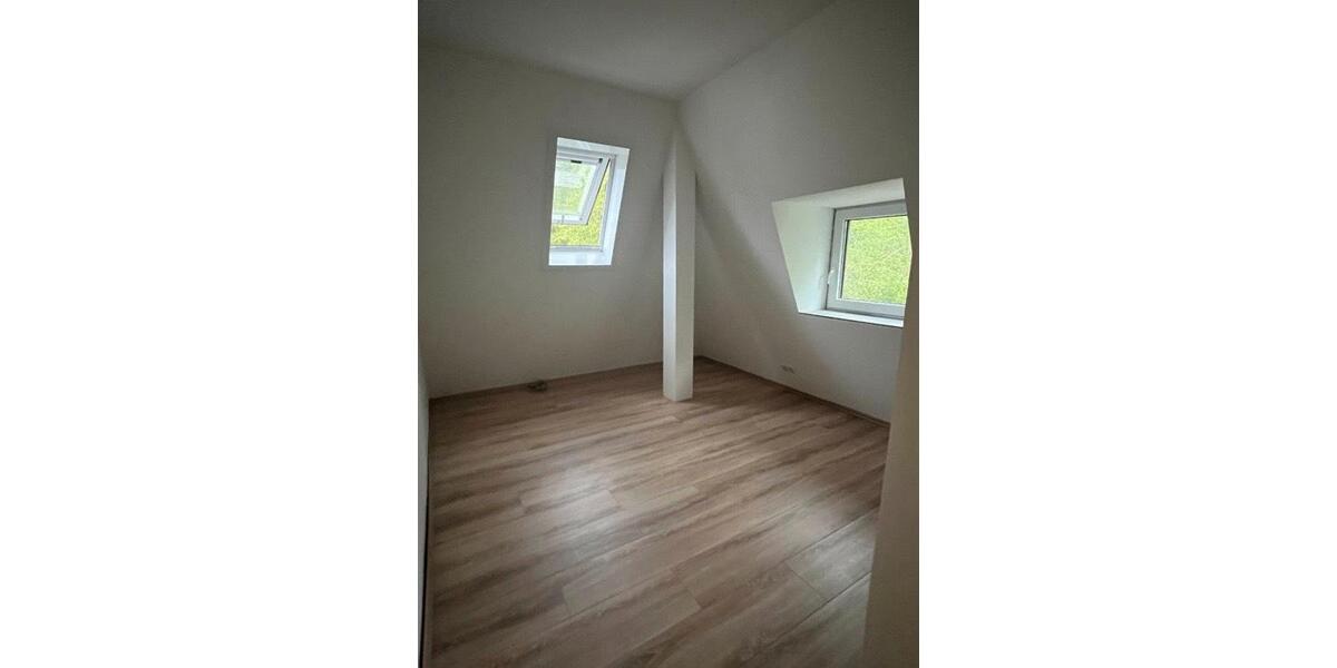 Etagenwohnung Saaldorf-Surheim Surheim - 2 Zimmer, 59 m&sup2;, 980&euro; | Angebot:26582327