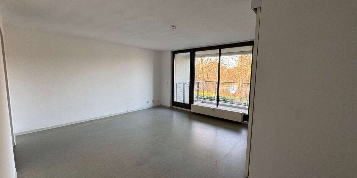 Wohnung zum Mieten in Eisenhüttenstadt. 370,72 € 52.96 m² 1.5 zimmer
