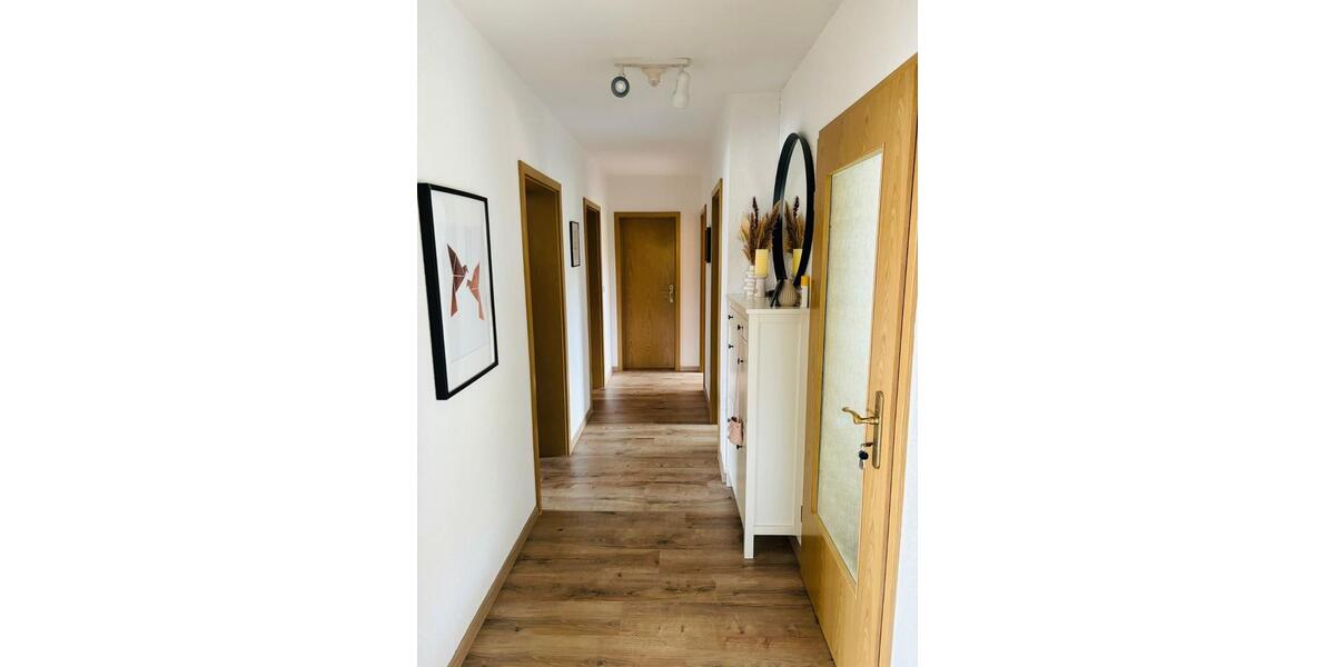 Etagenwohnung Marxheim - 4 Zimmer, 105 m&sup2;, 675&euro; | Angebot:26234740