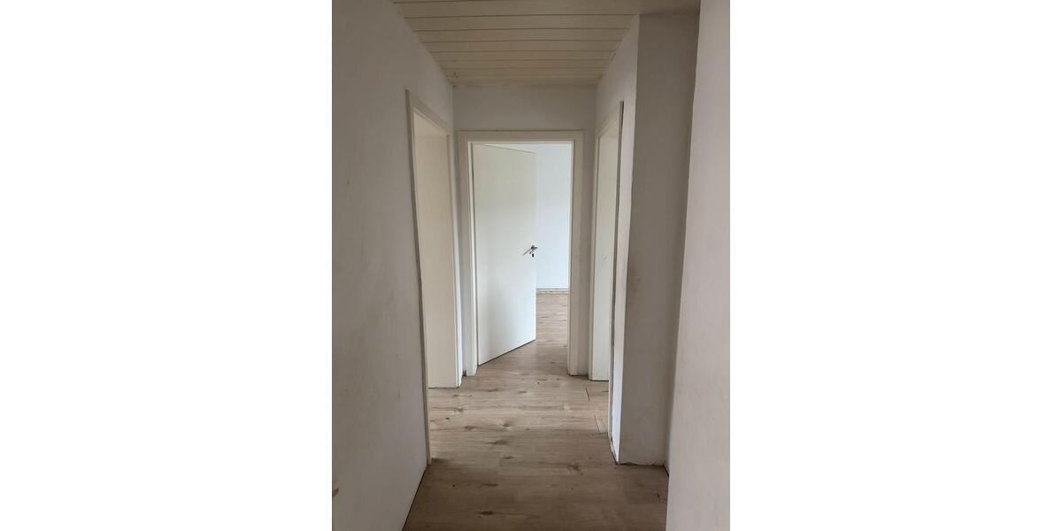 Etagenwohnung Vechelde - 3 Zimmer, 65 m&sup2;, 650&euro; | Angebot:25216437