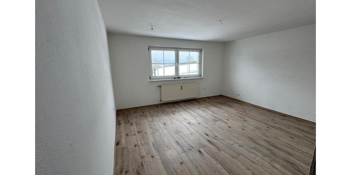 Erdgeschoßwohnung Lam - 3 Zimmer, 80 m&sup2;, 800&euro; | Angebot:25124451