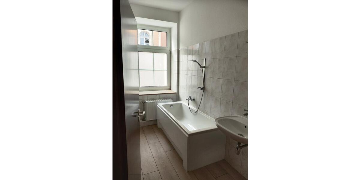 Etagenwohnung Löbau - 5 Zimmer, 130 m&sup2;, 750&euro; | Angebot:25613133