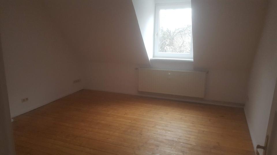Dachgeschoßwohnung Aschersleben - 1 Zimmer, 55 m&sup2;, 508&euro; | Angebot:25918654