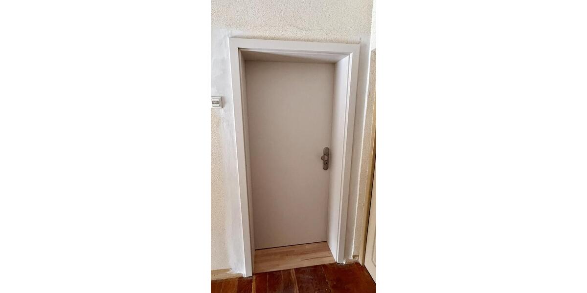 Dachgeschoßwohnung Nürnberg Erlenstegen - 4 Zimmer, 89 m&sup2;, 1.250&euro; | Angebot:24840827