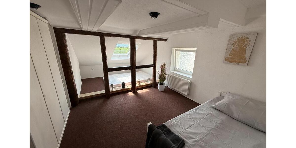 Wohnen auf Zeit Polle - 7 Zimmer, 250 m&sup2;, 140&euro; | Angebot:24767127