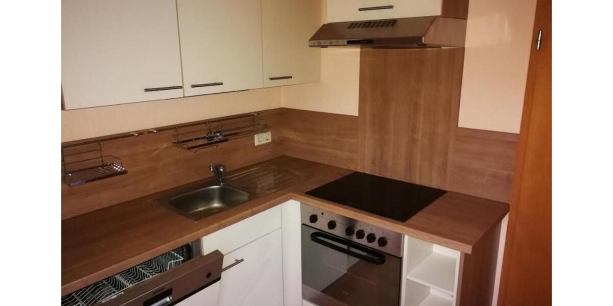 kleine 3 Raum Wohnung mit Einbauküche in Reinsdorf 3 zimmer