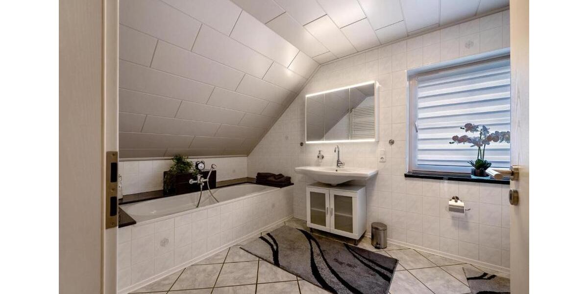 Einfamilienhaus Schleiden - 5.5 Zimmer, 175 m&sup2;, 1.560&euro; | Angebot:26126581