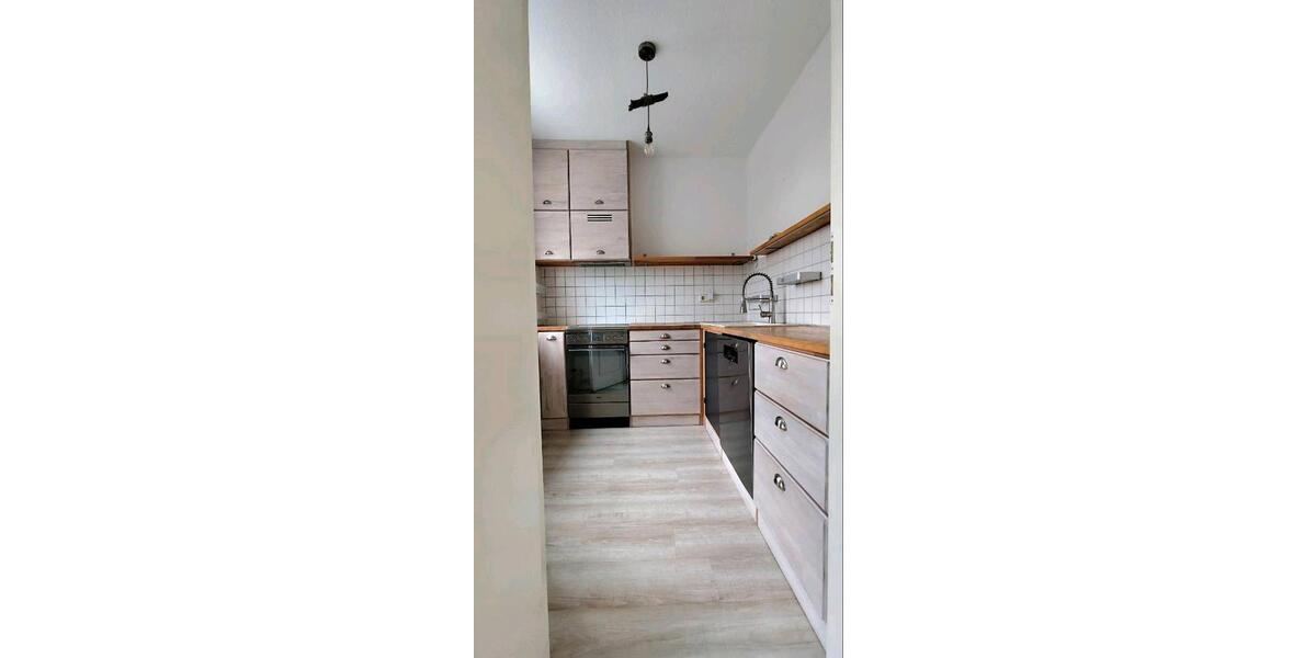 Dachgeschoßwohnung Freiberg - 2 Zimmer, 64 m&sup2;, 480&euro; | Angebot:26448240