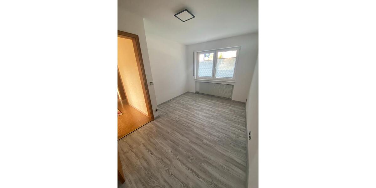 Erdgeschoßwohnung Glatten - 3 Zimmer, 109 m&sup2;, 900&euro; | Angebot:25335171