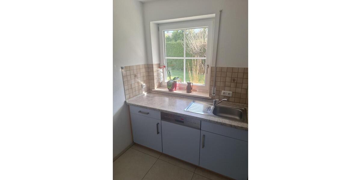 Erdgeschoßwohnung Chieming - 2.5 Zimmer, 81 m&sup2;, 1.130&euro; | Angebot:26585568