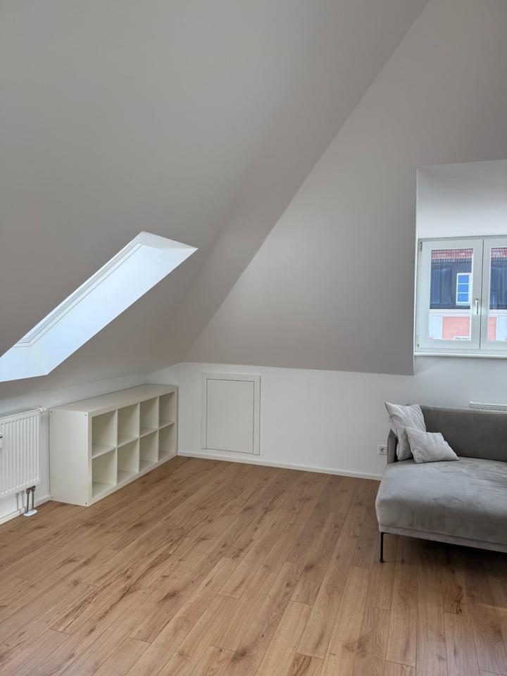 Untermiete Studio Schwabing DezemberJanuar (1.200€Monat) 1 zimmer