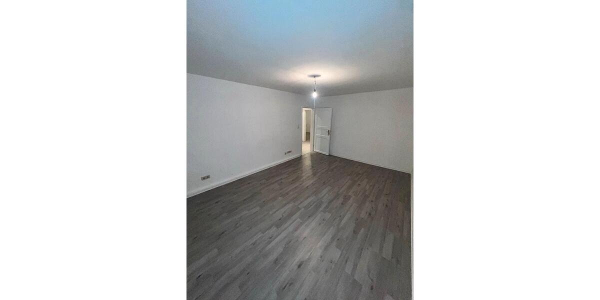 Etagenwohnung Karben - 4 Zimmer, 150 m&sup2;, 1.500&euro; | Angebot:25343839