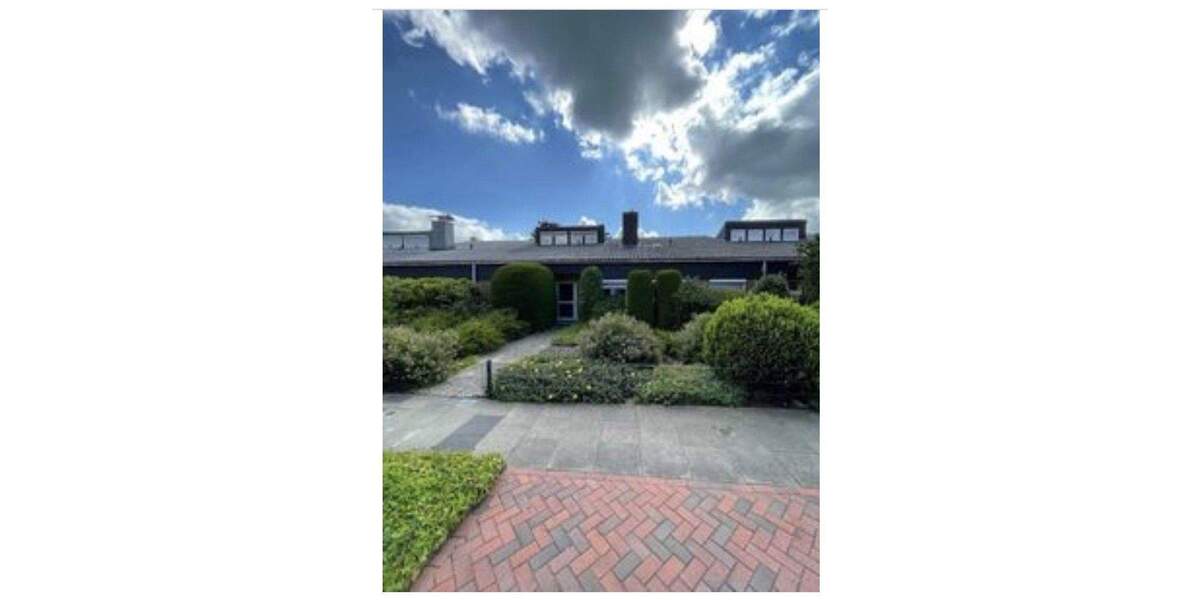 Großzügiges Haus, zentral gelegen, mit freiem Gartenblick 6 zimmer