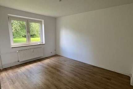 Wohnung Büdelsdorf - 1 Zimmer, 28 m&sup2;, 295&euro; | Angebot:26848385
