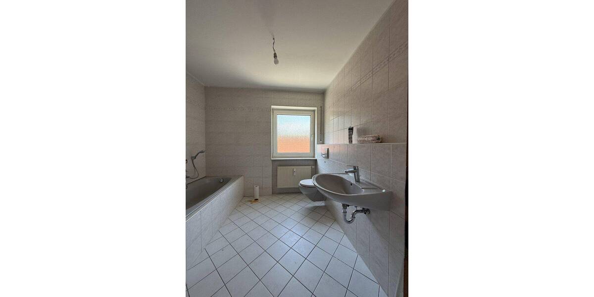 Etagenwohnung Lichtenau - 3 Zimmer, 77 m&sup2;, 925&euro; | Angebot:26820853