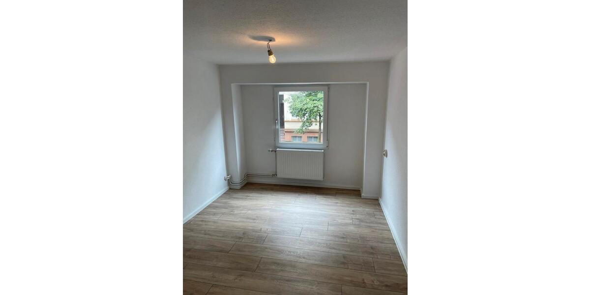 Erdgeschoßwohnung Wilhelmshaven - 3 Zimmer, 74 m&sup2;, 610&euro; | Angebot:24754527