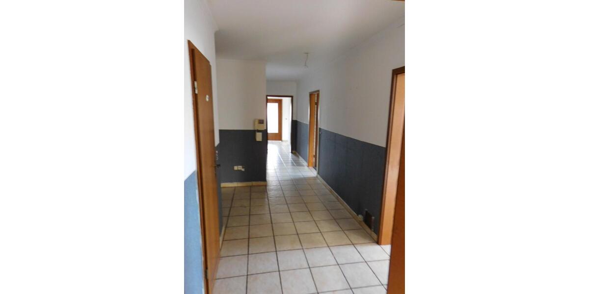 Dachgeschoßwohnung Wagenfeld - 6 Zimmer, 180 m&sup2;, 1.050&euro; | Angebot:24612960