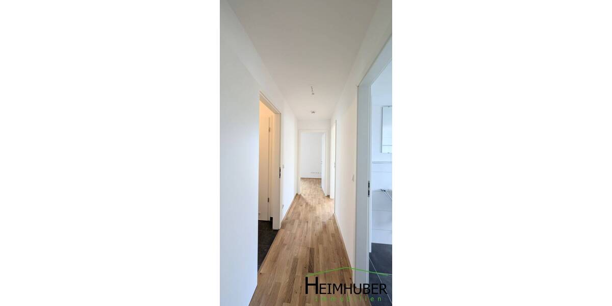 Etagenwohnung München Ramersdorf-Perlach - 3 Zimmer, 102 m&sup2;, 2.100&euro; | Angebot:26043003