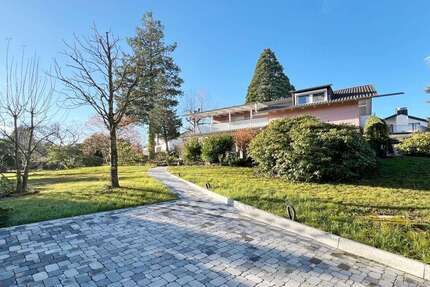 Haus zum Mieten in Baden-Baden 2.600 € 179 m² 4 zimmer