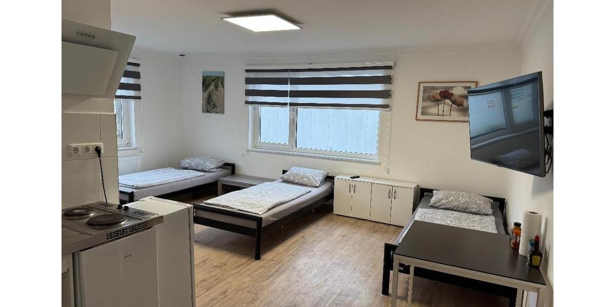Wohnen auf Zeit Neumünster Brachenfeld/Ruthenberg - 9 Zimmer, 200 m&sup2;, 15&euro; | Angebot:26181180