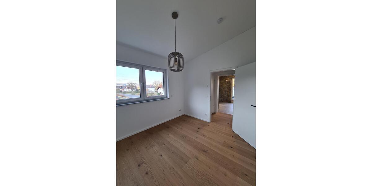 Einfamilienhaus Mettendorf - 7 Zimmer, 99 m&sup2;, 990&euro; | Angebot:24574153