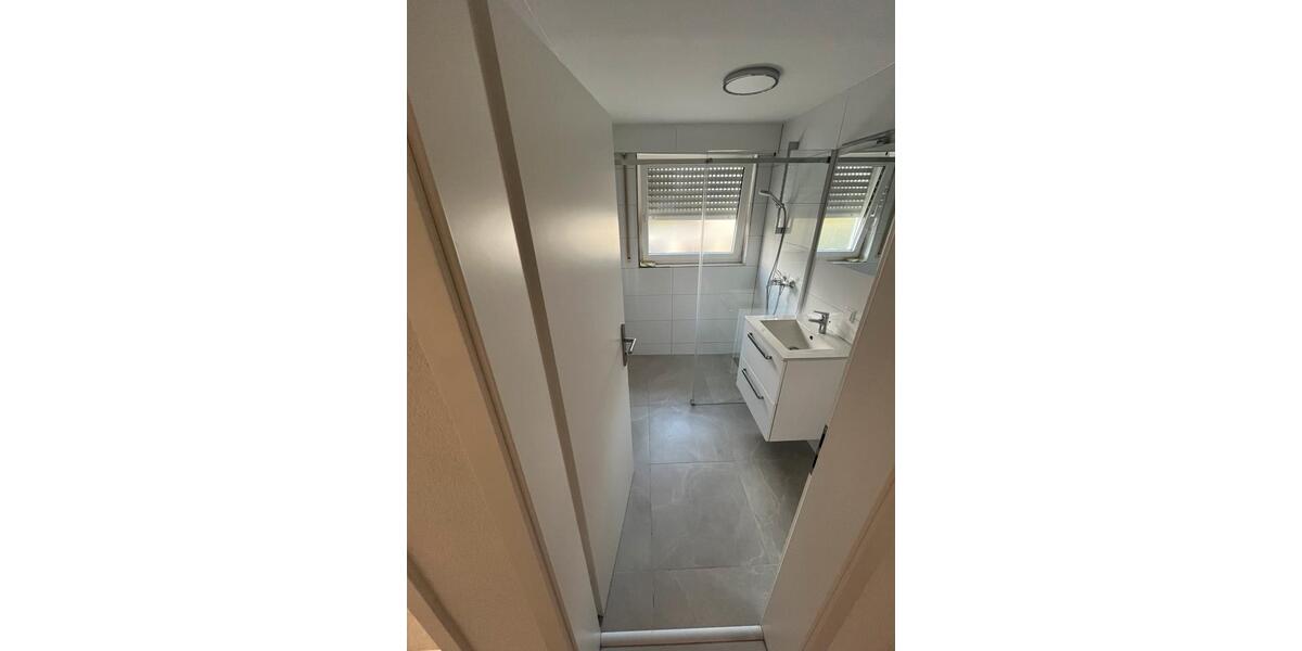 Etagenwohnung Baltmannsweiler - 4 Zimmer, 87 m&sup2;, 1.200&euro; | Angebot:26620989