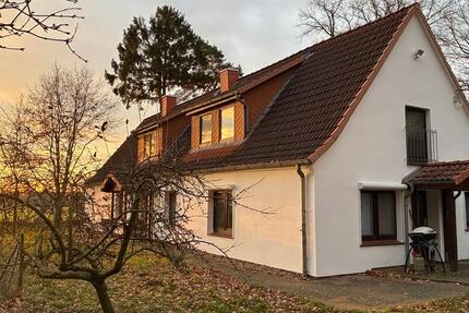 Doppelhaushälfte idyllisch schön wohnen im Grünen 2 zimmer