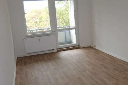 Wohnung Döbeln Sörmitz - 3 Zimmer, 58 m&sup2;, 319&euro; | Angebot:27254447