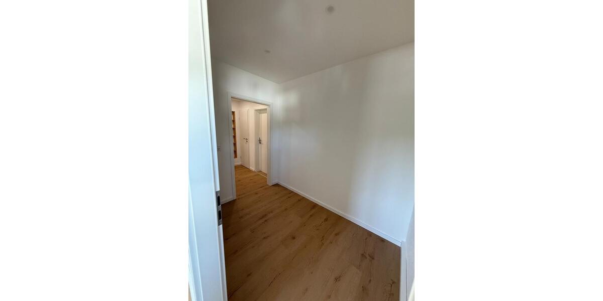 Etagenwohnung Schneeberg - 3 Zimmer, 88 m&sup2;, 830&euro; | Angebot:25782333