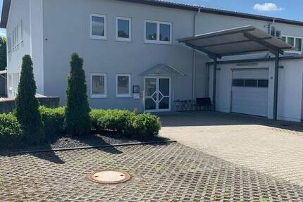 Outlet-Center, Einzelhandel, Bürofläche, Produktionsfläche zimmer