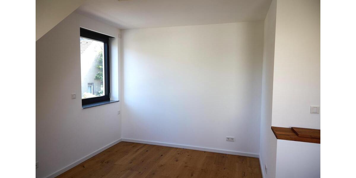 Doppelhaushälfte Meerbusch - 5 Zimmer, 205 m&sup2;, 2.800&euro; | Angebot:25905974