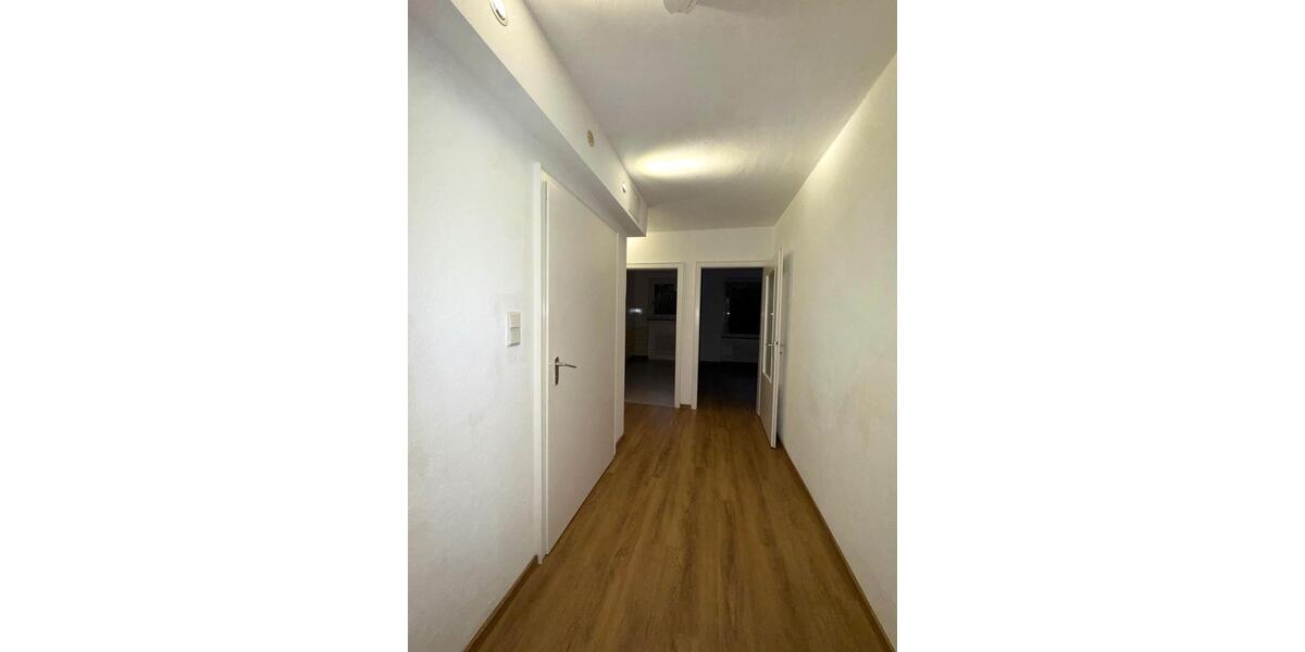 Moderne Wohnung mit Einbauküche und Balkon in Uni-Nähe! 2 zimmer