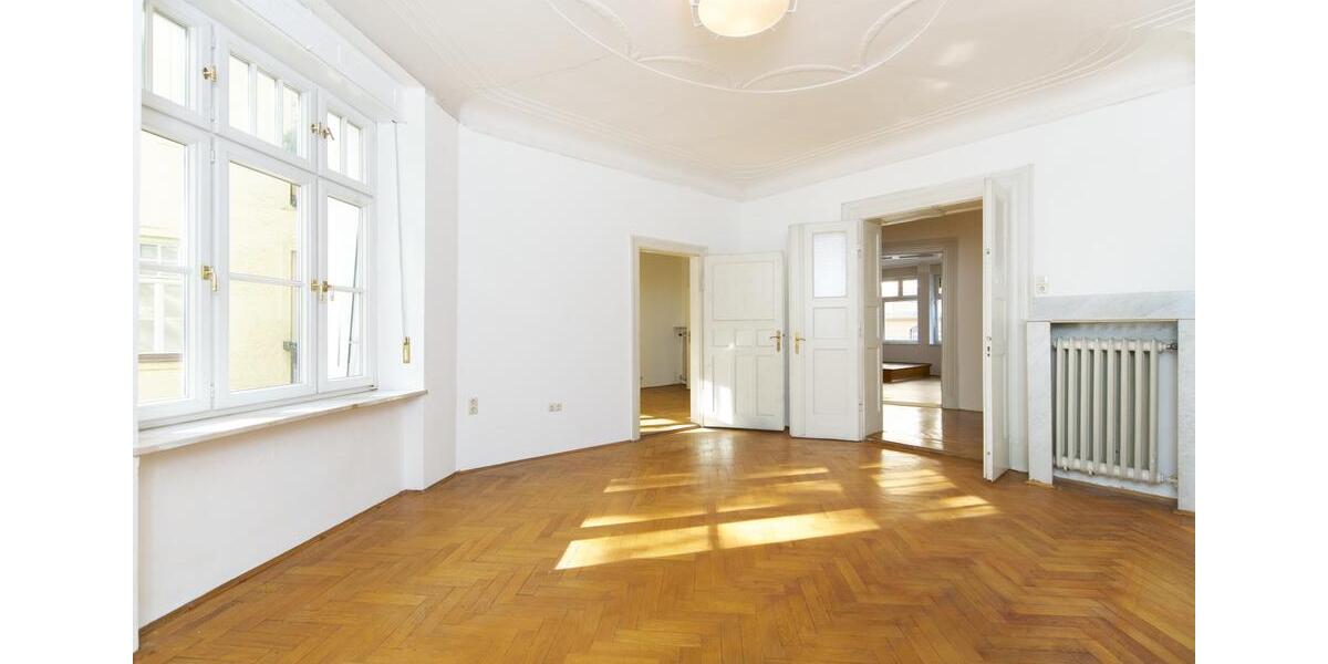 Erdgeschoßwohnung München Au-Haidhausen - 5 Zimmer, 200 m&sup2;, 5.000&euro; | Angebot:25080948
